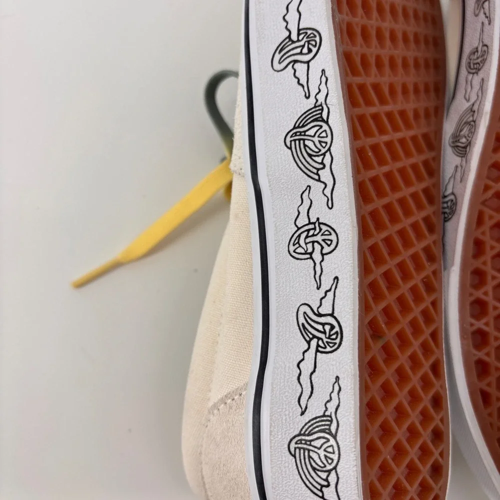 Vans UV‎ Dreams Era Suede Canvas Cream Low Top Sneakers Men 8 Women 9.5 NWOT